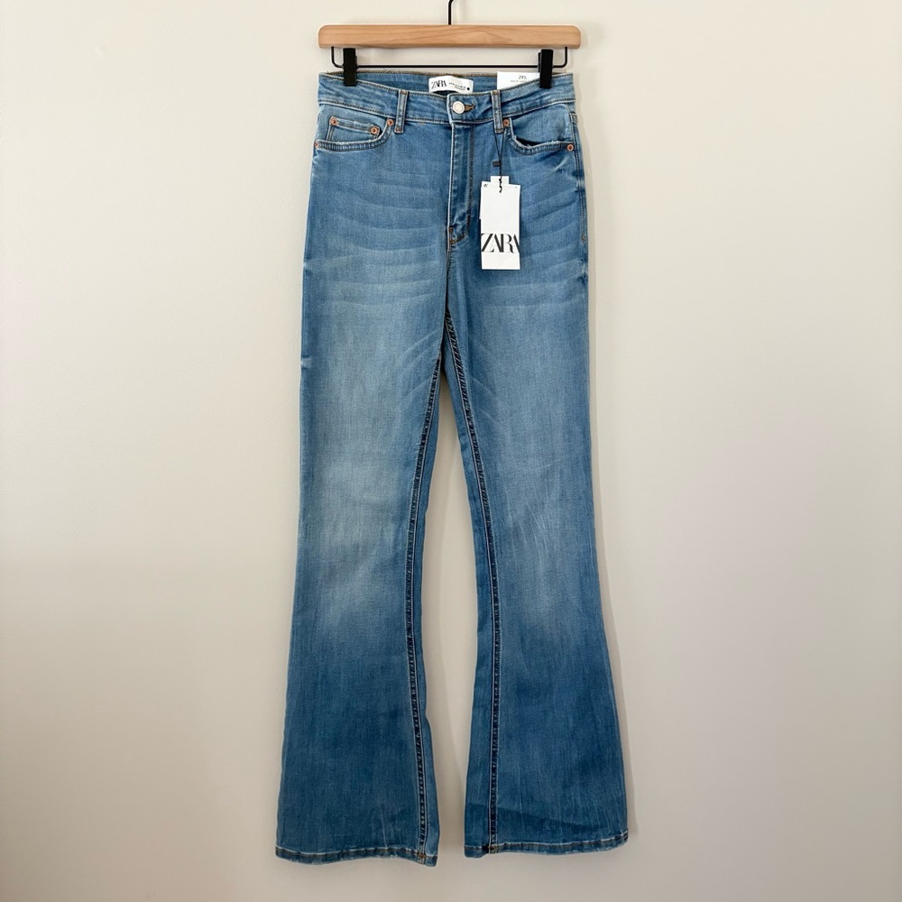 New Zara high-rise skinny flare jeans boho signature‎ in biola blue wash Size 4